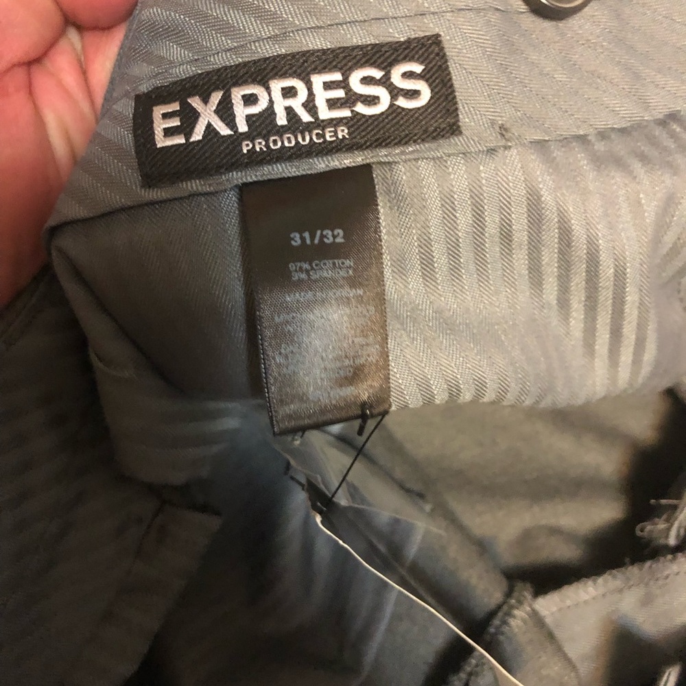 Express men’s grey suit pants 31x32 brand new